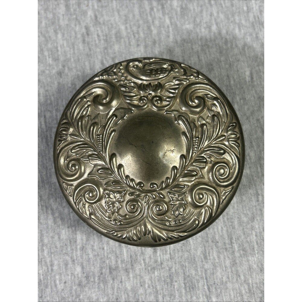 Vintage Ornate Victorian Silver Plate & Glass Vanity Powder Jar or Trinket Box - Picture 15 of 16